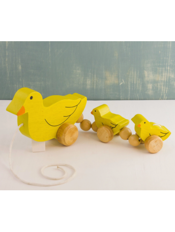 MR. ELLIE POOH Wooden Pull-Along Duck Family