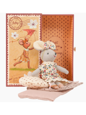 LEVLOVS Chloe Mouse in Stamp Holder Box