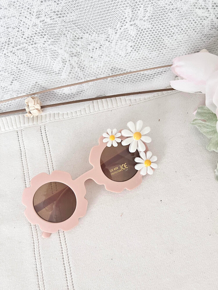 CE CE CO Sunflower Daisy Sunglasses - Pink