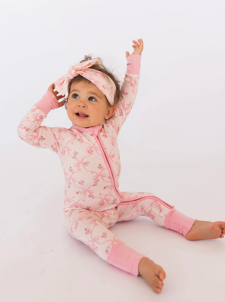 IN MY JAMMERS Rosie Bow Zipper Romper