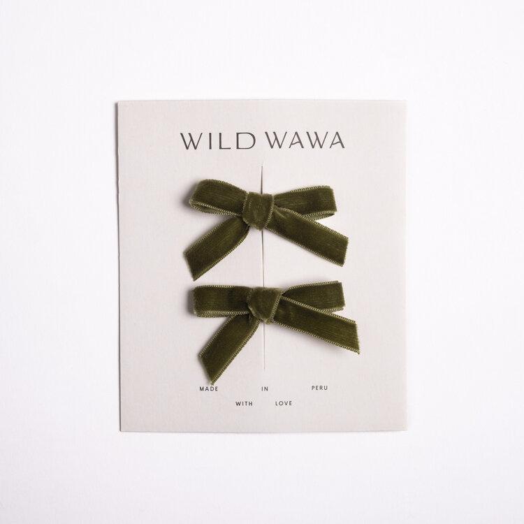 WILD WAWA Velvet Bows - Evergreen