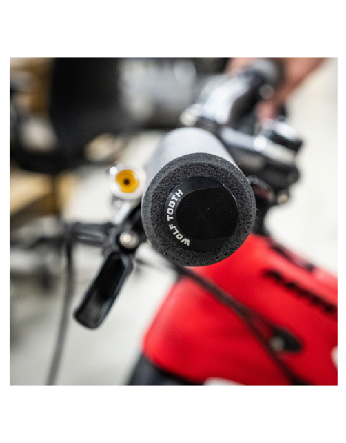 Wolf Tooth Mega Fat Paw Grips