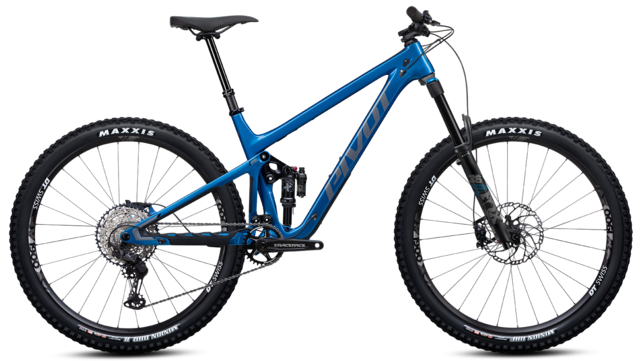 SWITCHBLADE MEDIUM BASS BOAT BLUE RIDE SLX/XT WITH 29" ALLOY WHEELS