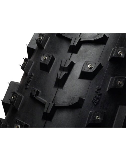 45NRTH Dillinger 4 Studded Fatbike Tire: 26 x 4.0", 240 concave studs, Tubeless Ready Folding 120tpi, Black