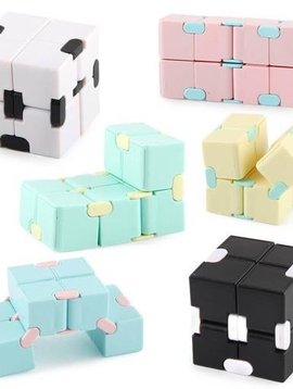 Umaid Infinity Fidget Cube