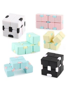 Umaid Infinity Fidget Cube