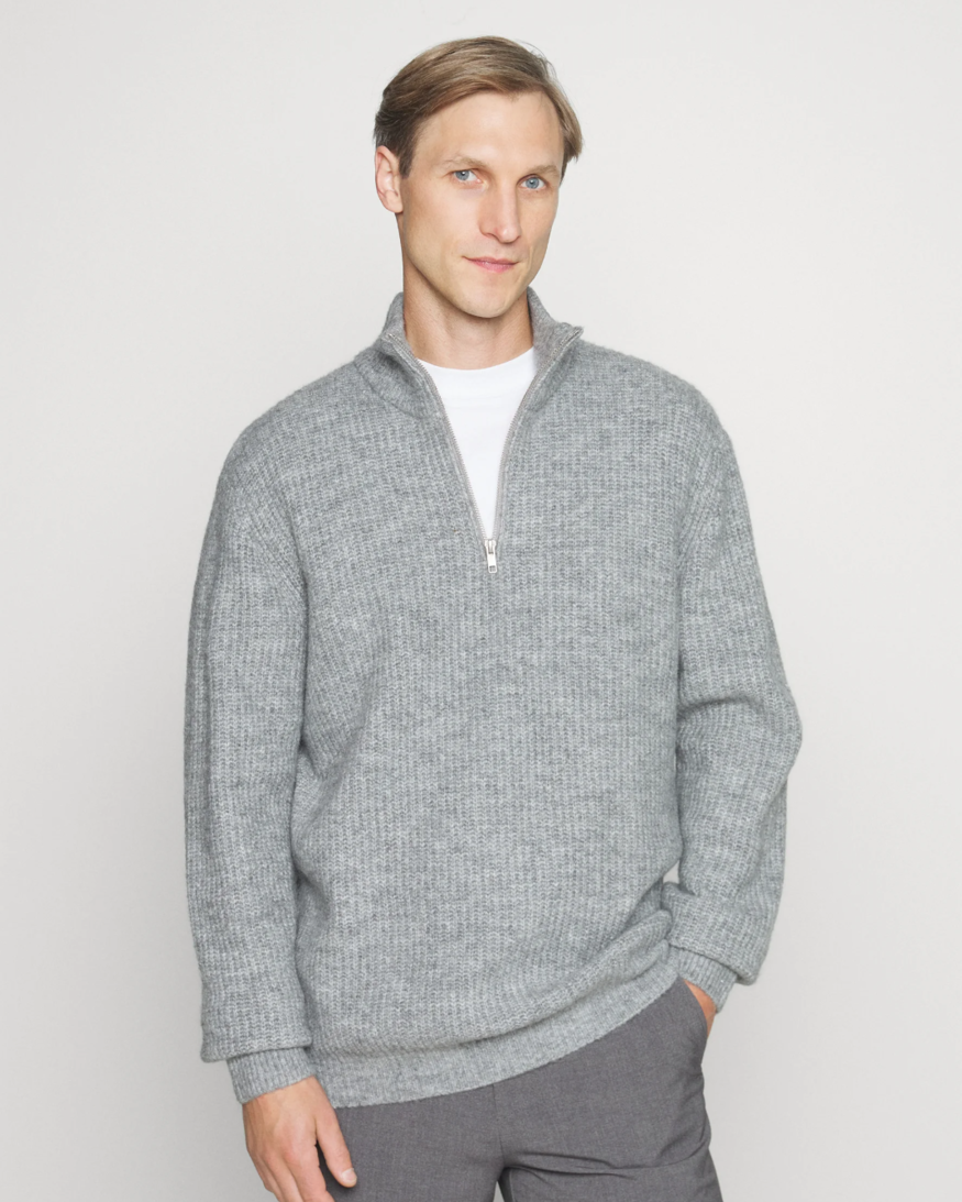 Minimum Blain Jumper