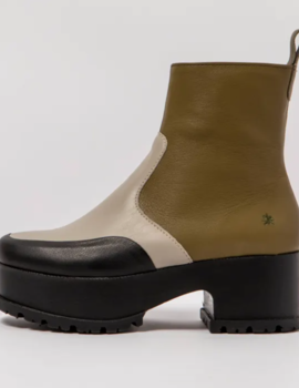 The Art Company Manchester Boot