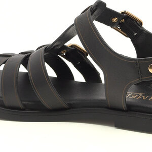 Carmela Zarah Sandal
