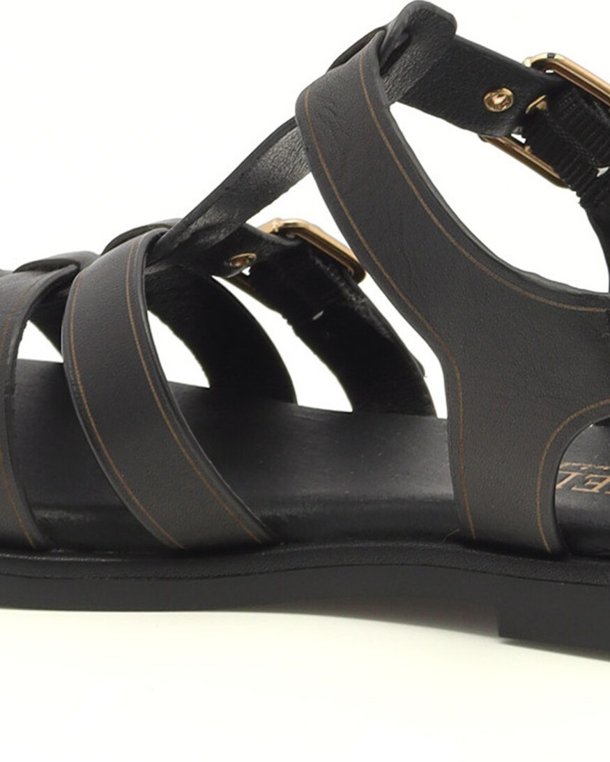 Carmela Zarah Sandal