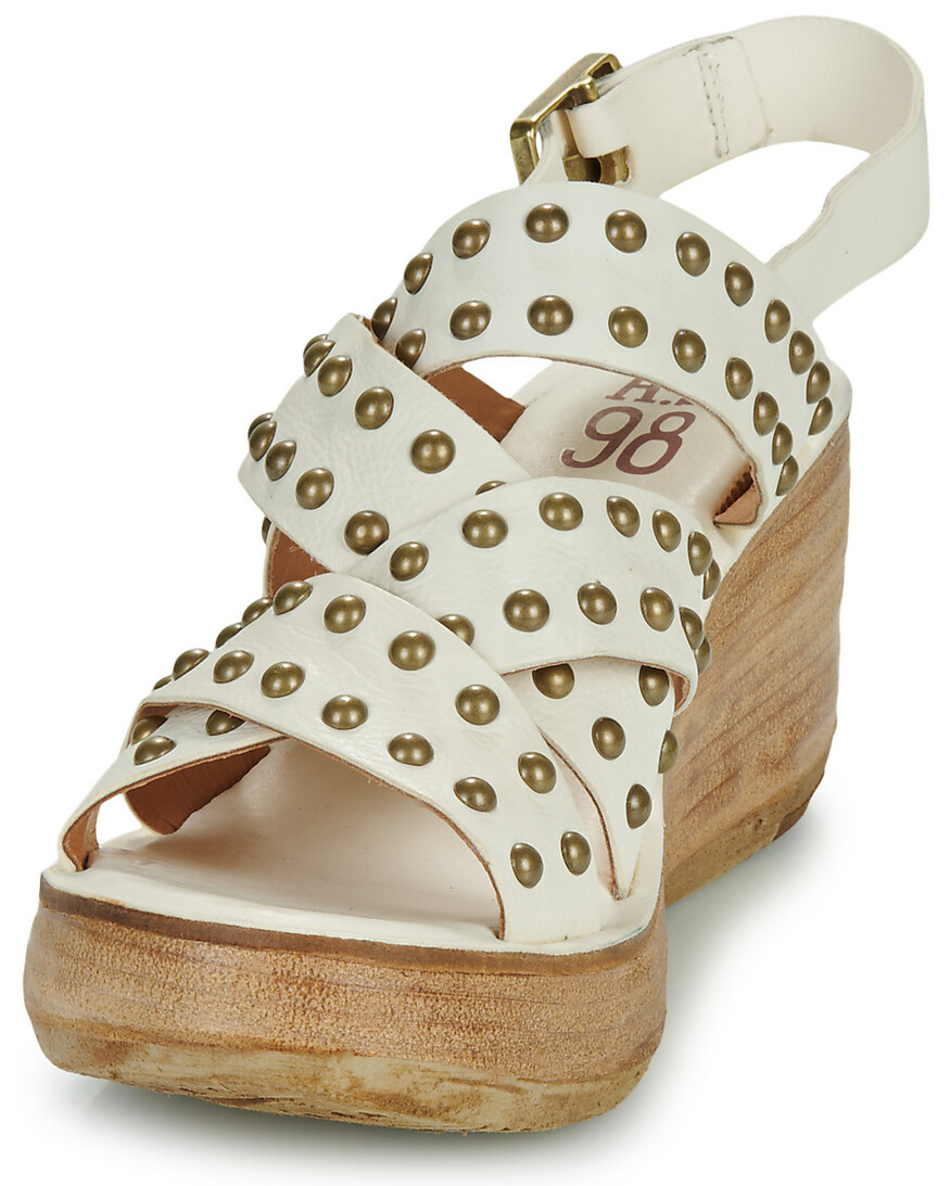 AS98 Kenna Wedge