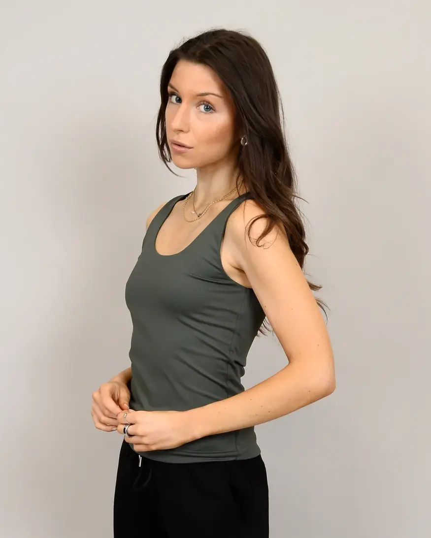 RD Style Tanith Double U-Neck Tank