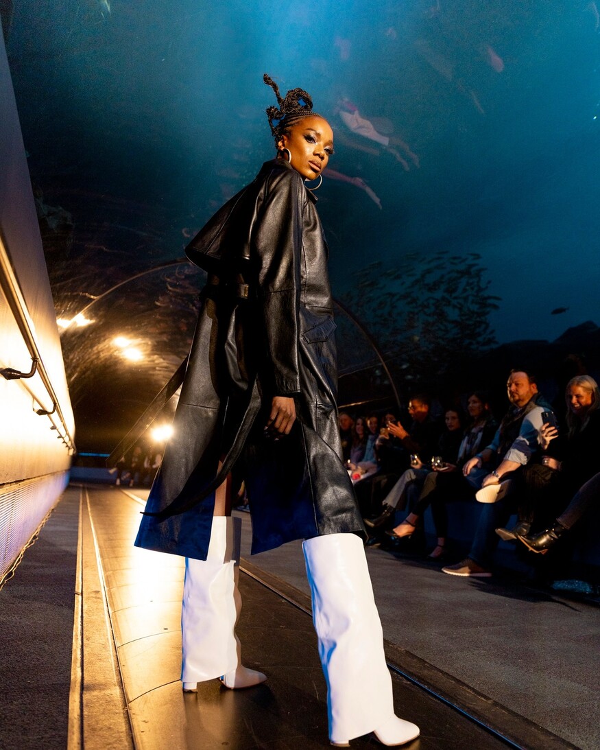 Mauritius Deniz Leather Trench Coat