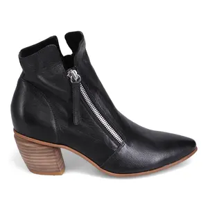 Django & Juliette Jazzy Boot