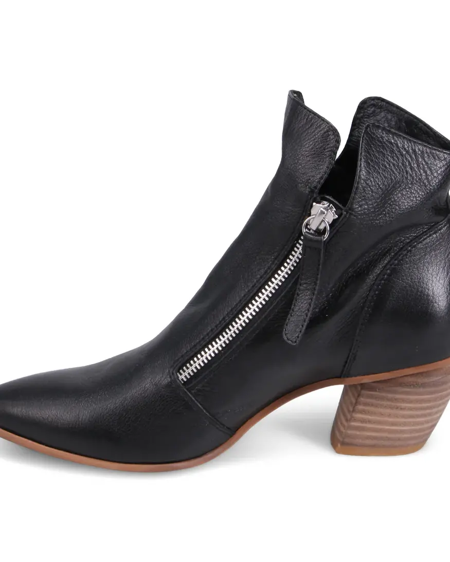 Django & Juliette Jazzy Boot
