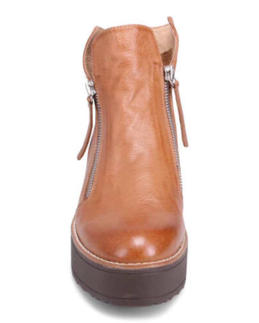 Django & Juliette Nene  Boot