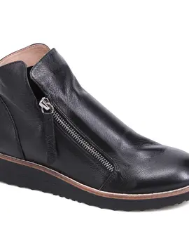 Django & Juliette Ohmy Boot
