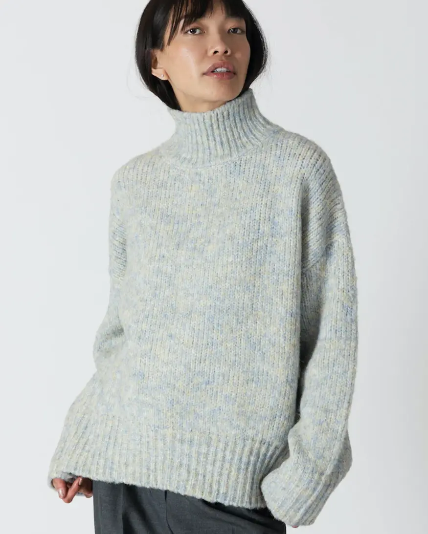 Lyla & Lux Aggie Sweater