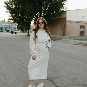 Cest Moi Cotton Fleece Crop