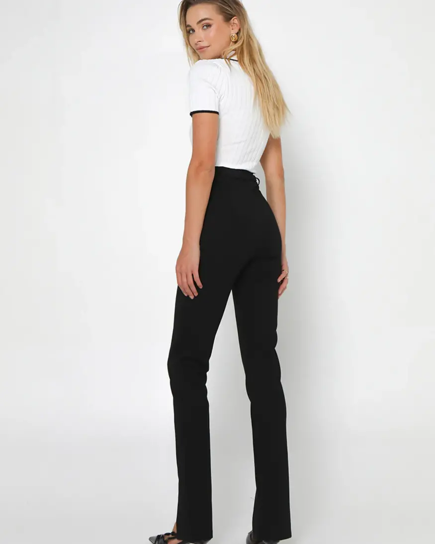 Madison The Label Georgia Knit Top