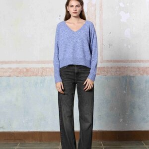 Torin V-Neck Knit