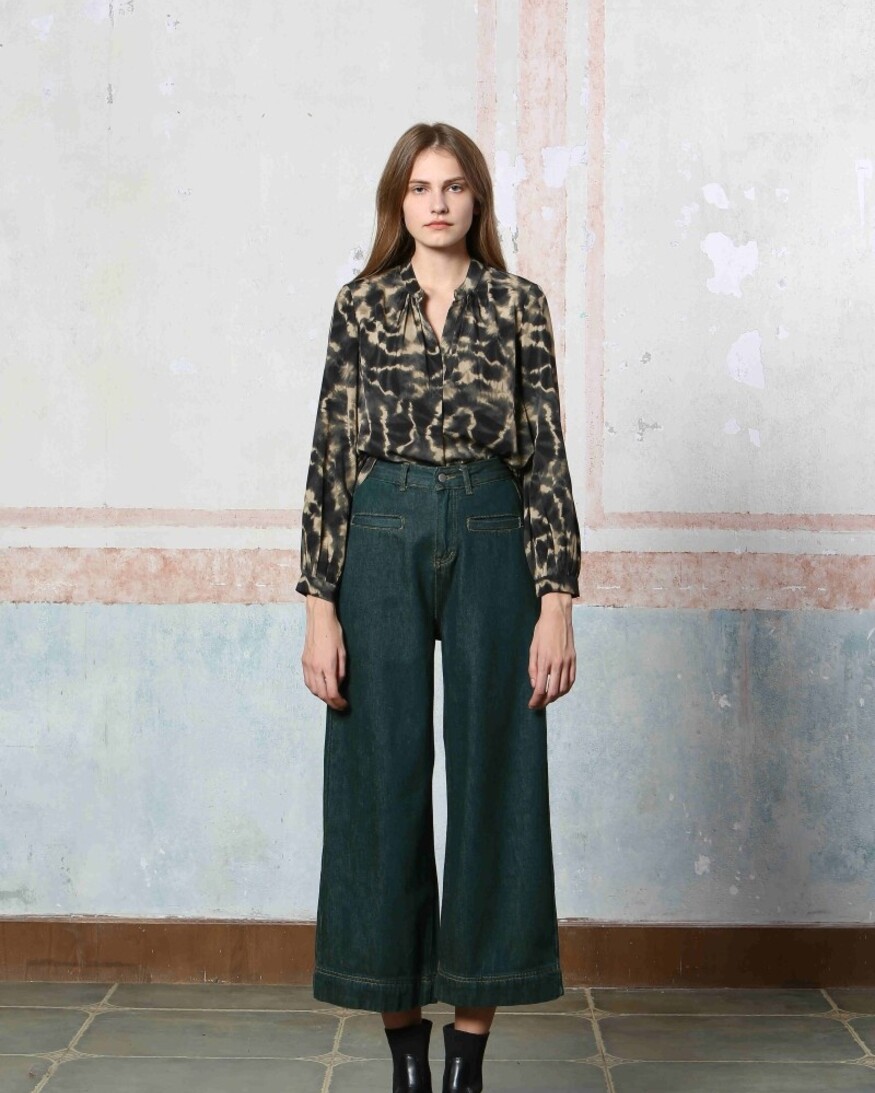 See U Soon Tasha LS Top