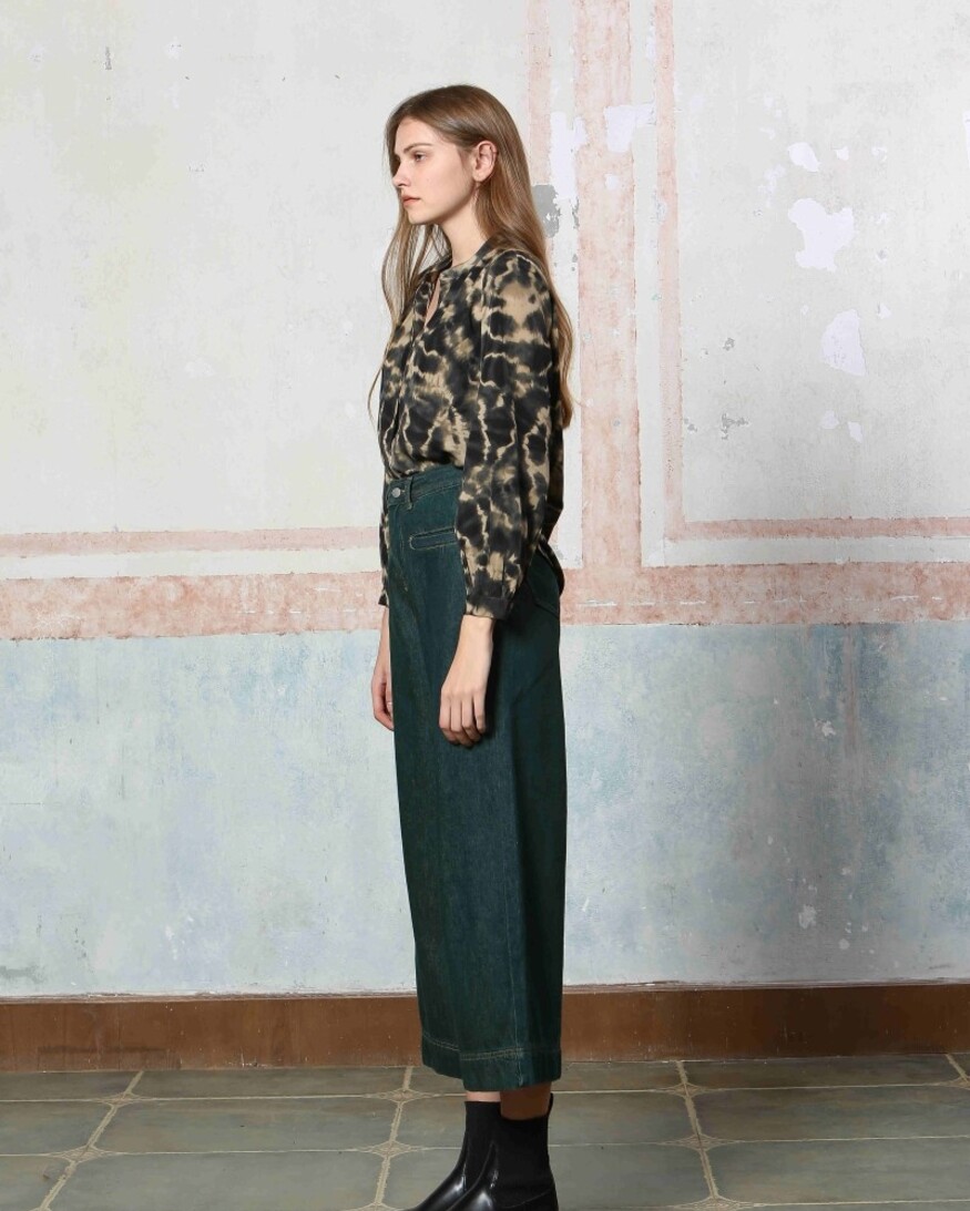 See U Soon Tasha LS Top