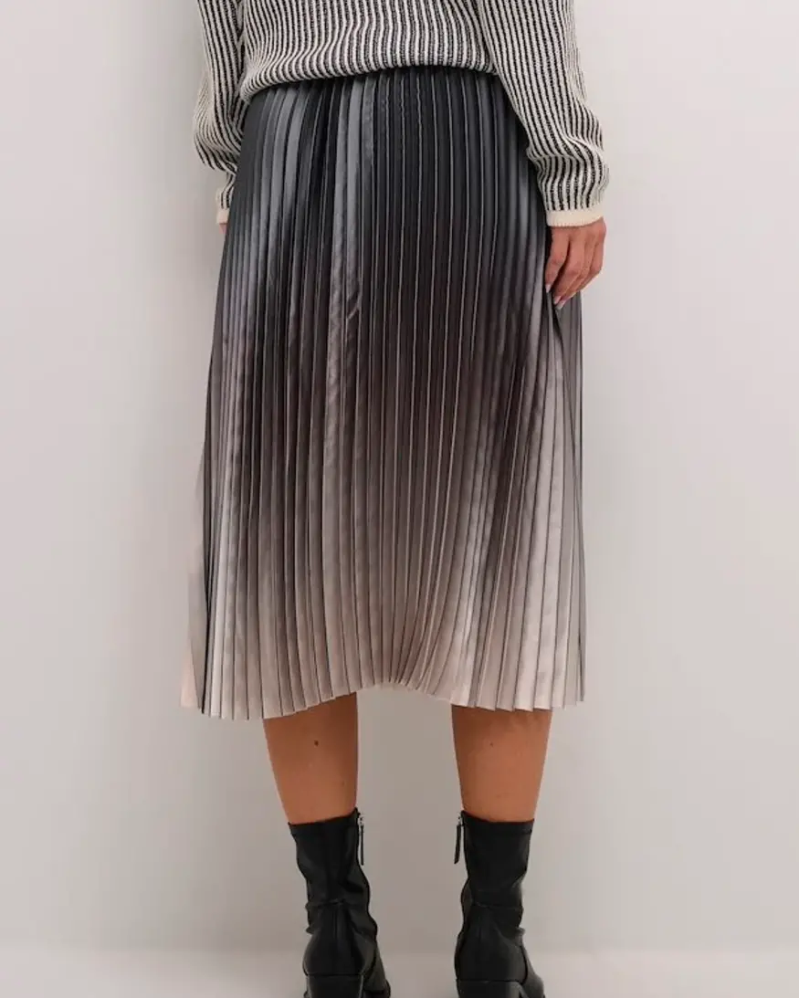 Cream Rana  Plisse Skirt