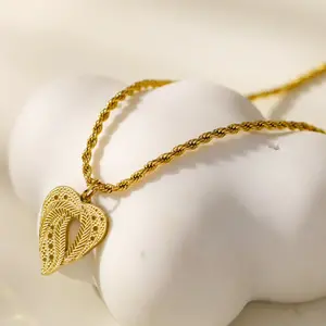 Hackney Nine Giverny Heart Necklace