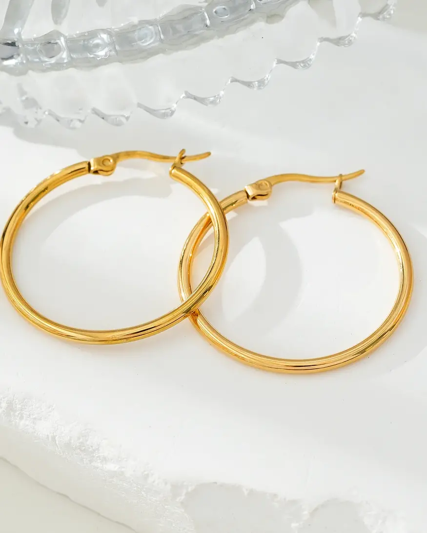 Hackney Nine Bianca Classic Hoops