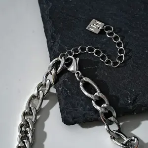 Hackney Nine Bromley Necklace