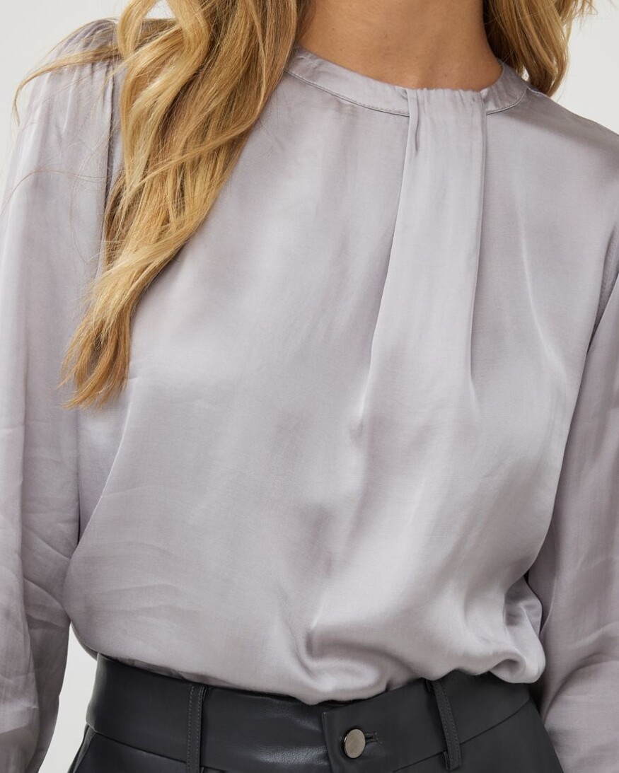 Esqualo Qufu Satin Blouse