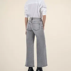 KUT Meg Wide Leg Jean