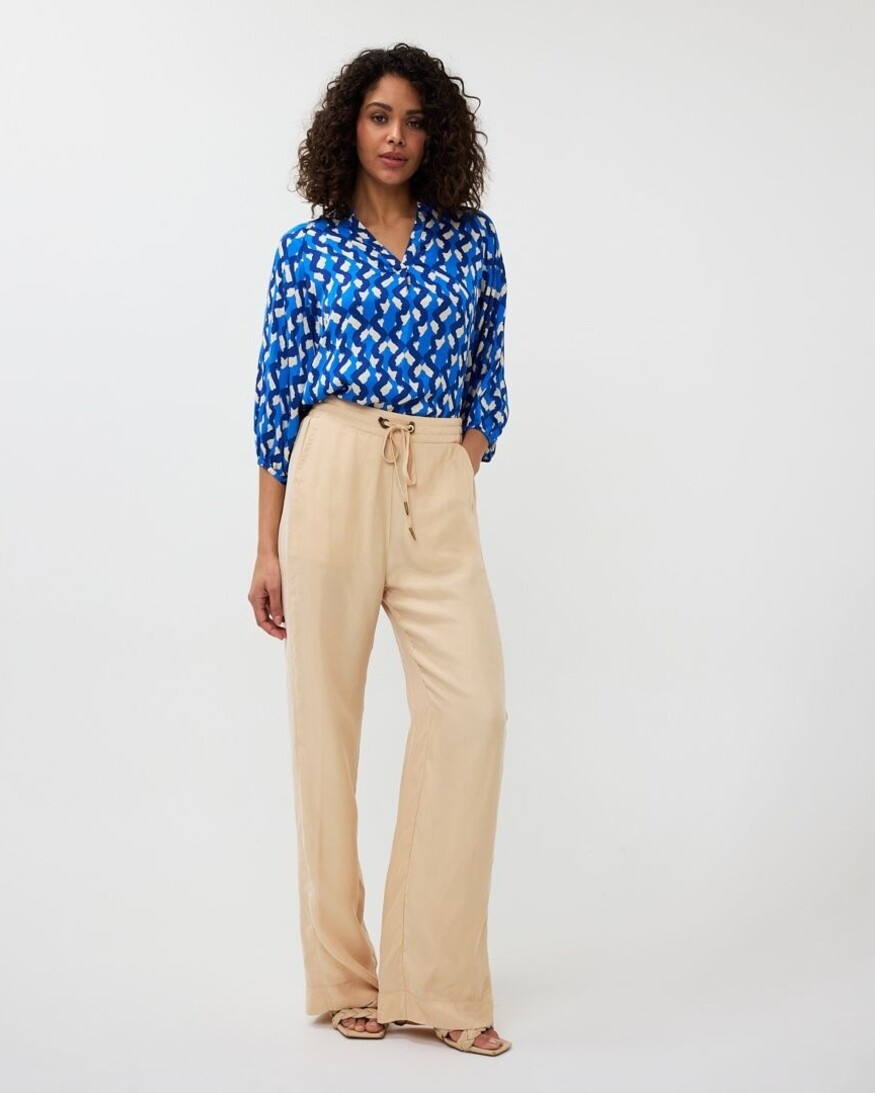 Esqualo Aleah Raglan Blouse