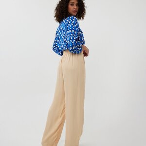 Esqualo Aleah Raglan Blouse