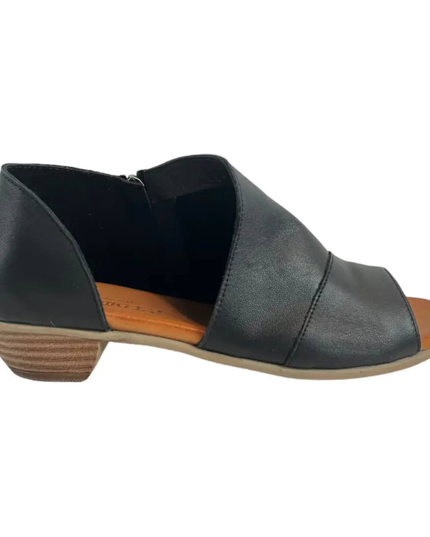 Roamers By Ego Trip Mesa Sandal