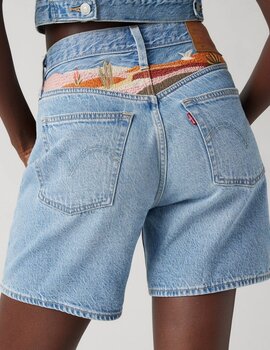 Levi's Embroidered Mid Thigh Short