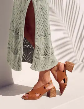 EOS Isadora