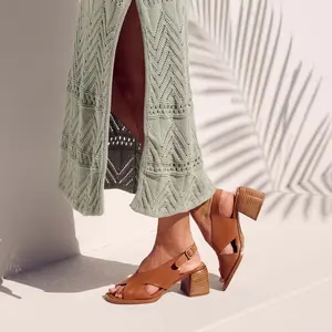 EOS Isadora