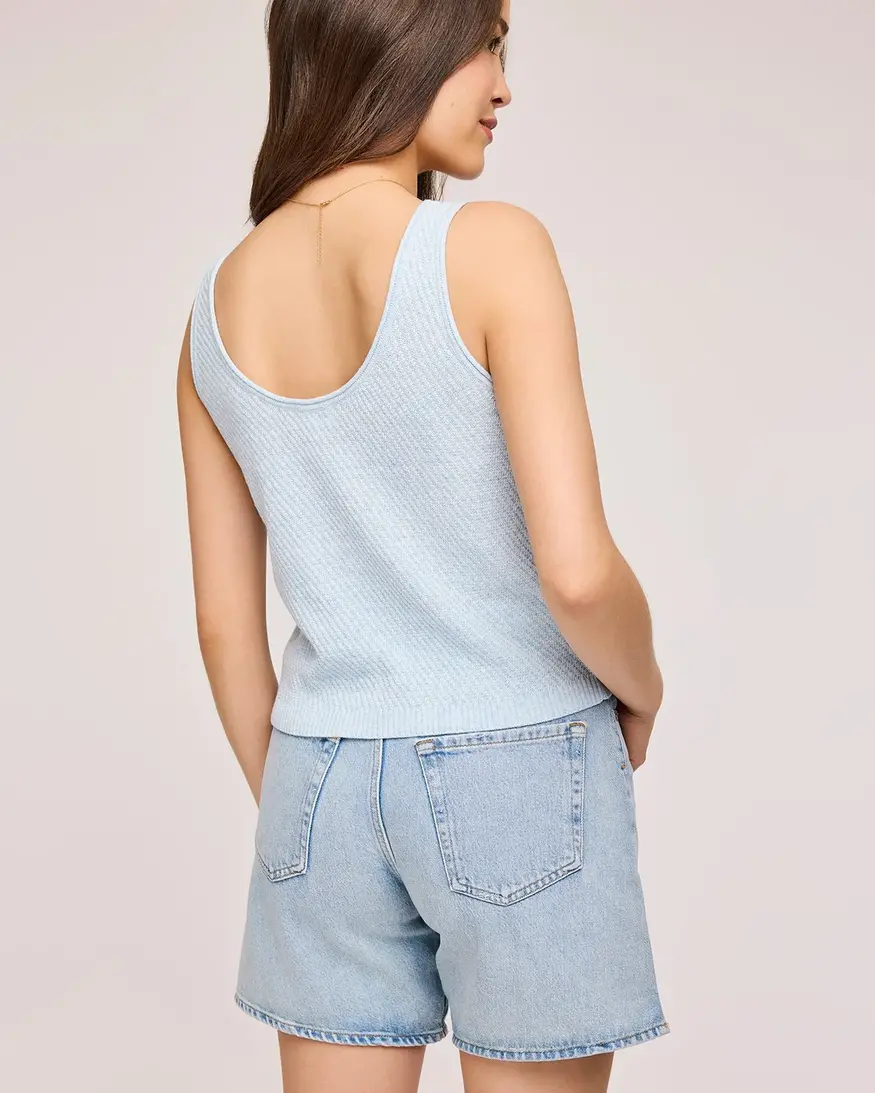 Gentle Fawn Villa Tank
