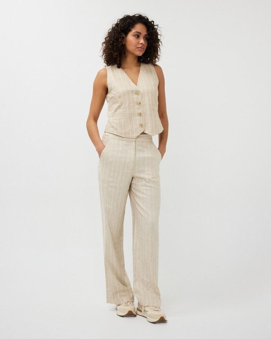 Esqualo Adine Linen Vest