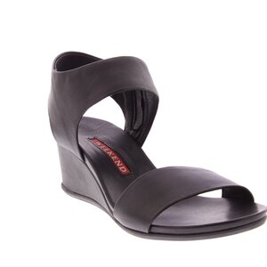 Weekend Petra Sandal