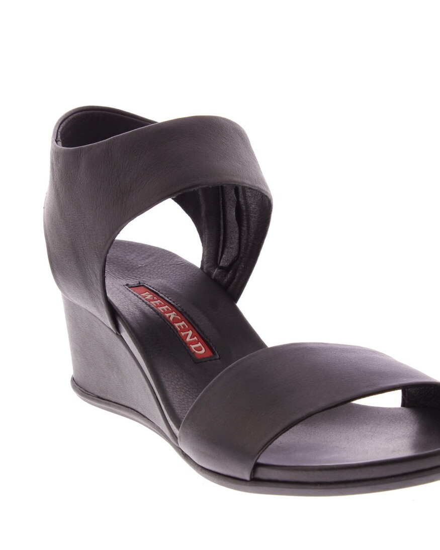 Weekend Petra Sandal