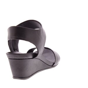 Weekend Petra Sandal