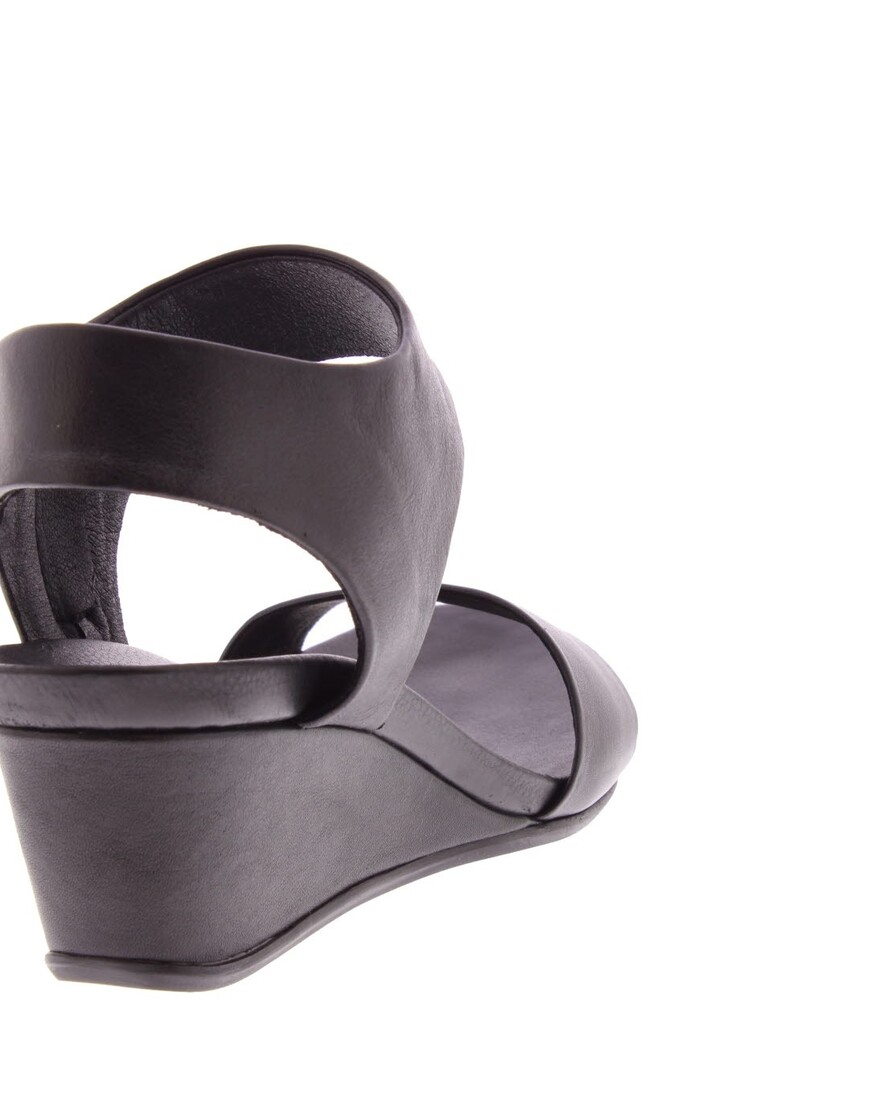 Weekend Petra Sandal