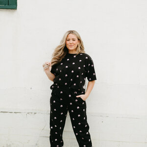 Brunette The Label All Over Flower Boxy Tee