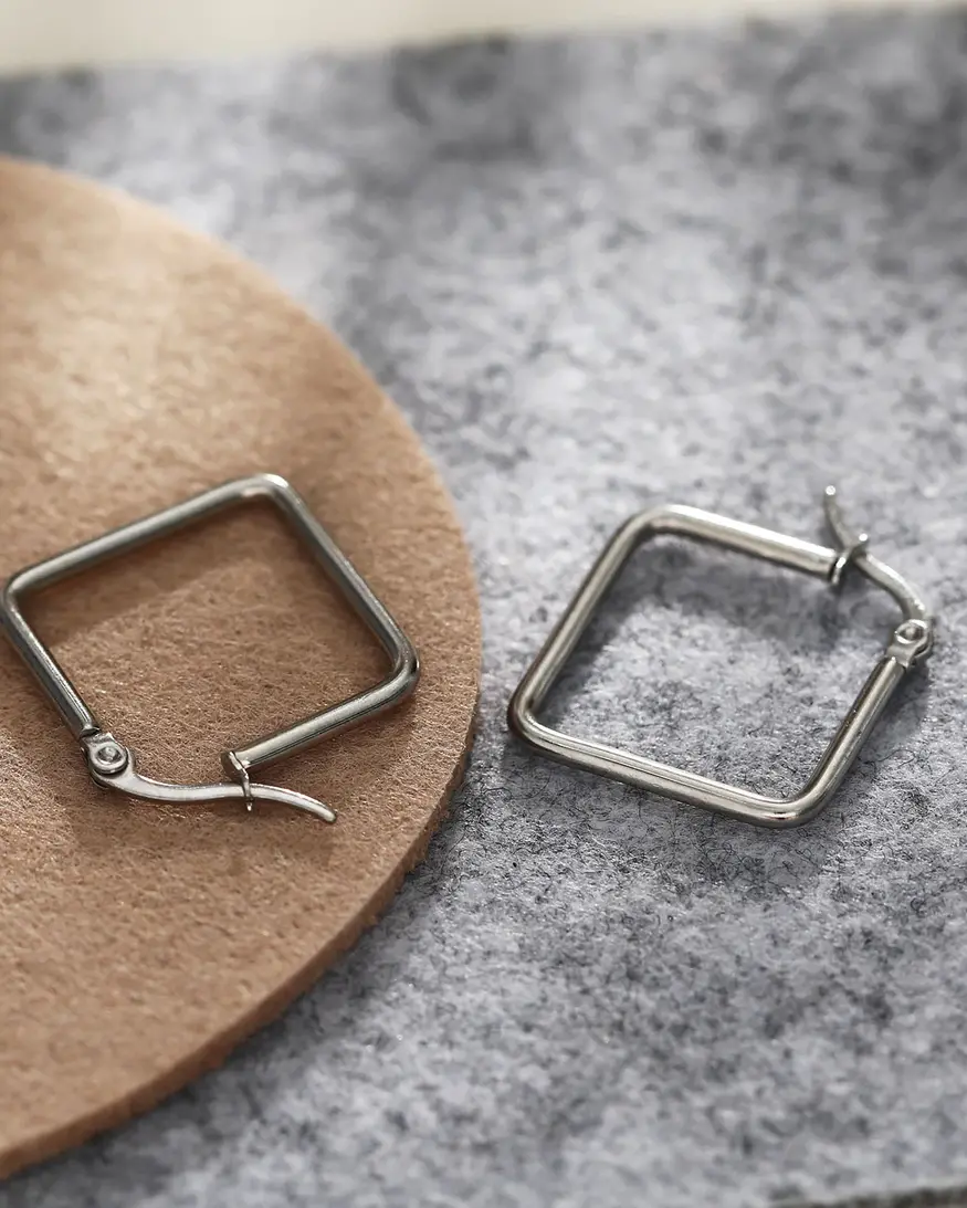 Hackney Nine Reilynn Small Square Hoop
