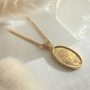 Pika & Bear 'Le Clos Normand' Birth Month Wildflower Necklace