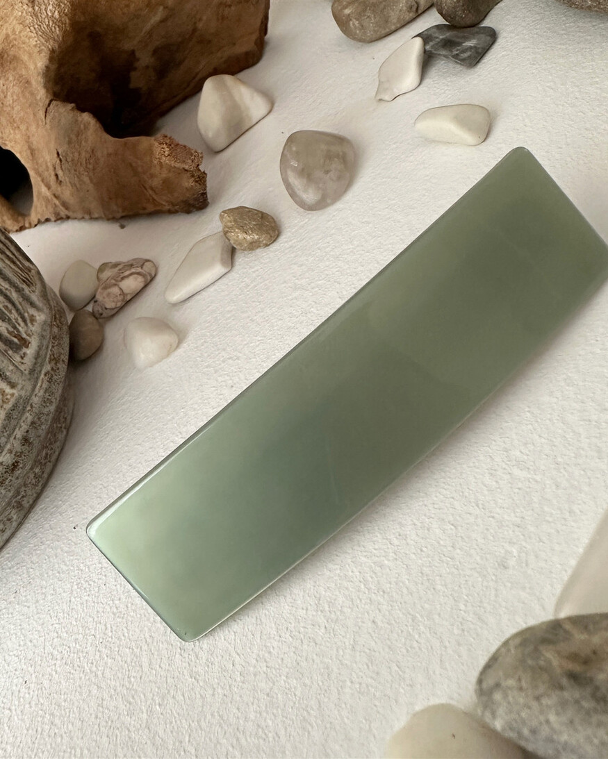 Marcia Acetate Resin Hair Clip