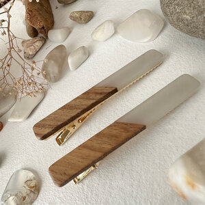 Pika & Bear Simone Wood/Acetate Hair Clip